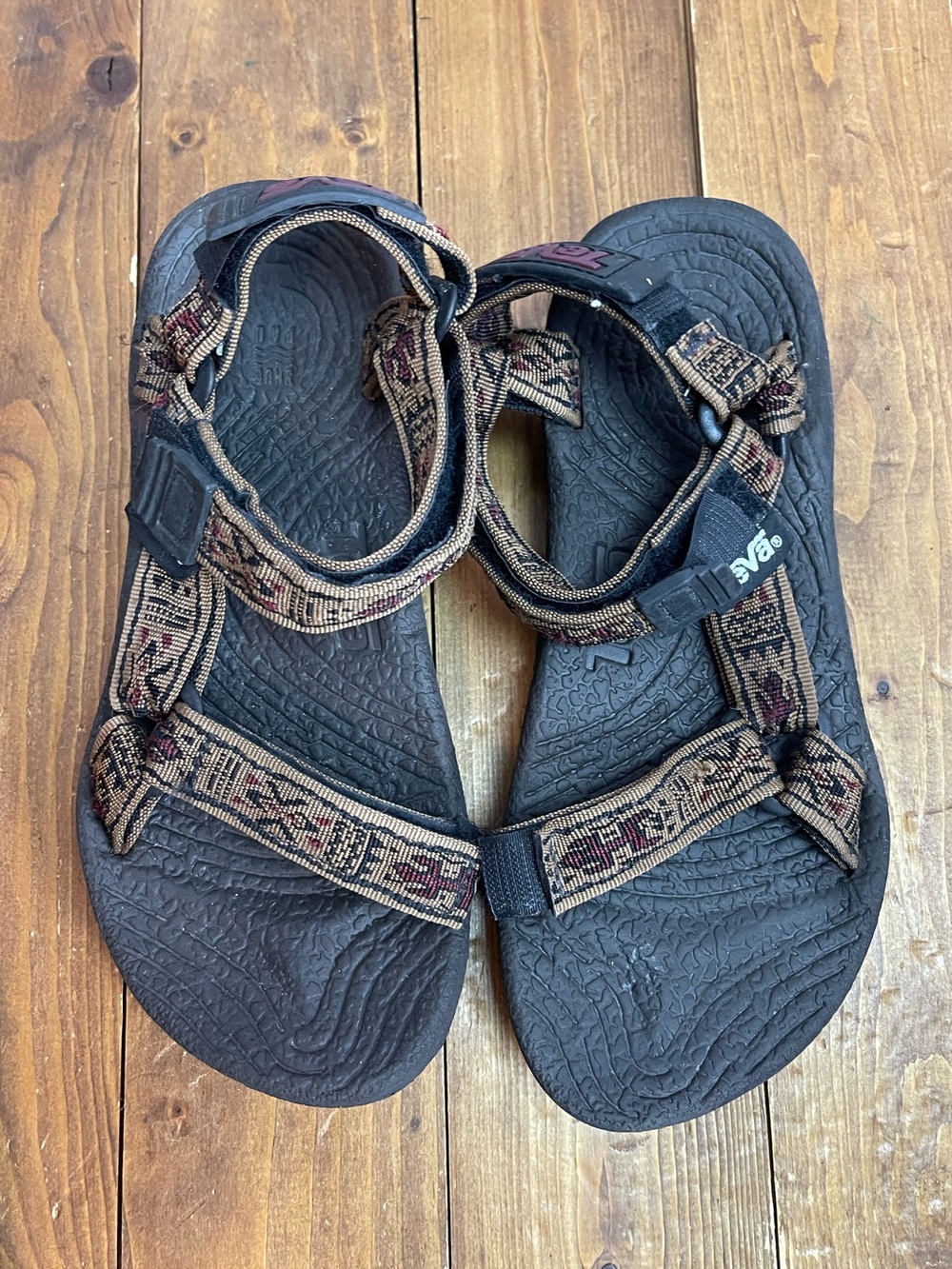vintage 1990s Teva Terradactyl sport sandals men’s size 5, women’s size 7